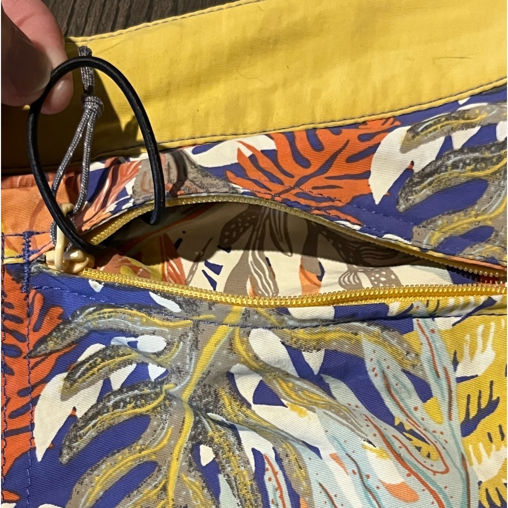 Patagonia Women’s W's Wavefarer® Boardshorts - 5''' Jurassic Ferns Size 6 - Picture 11 of 13